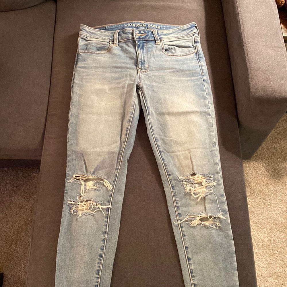 American Eagle ripped jeggings